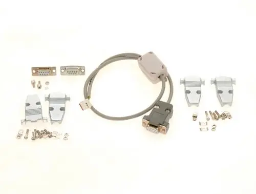 Bosch Schnittstellenkabel mit einem DB9-Stecker, zwei Metallgehäusen, Schrauben und Verbindungselementen, geeignet für RS232-Anwendungen.